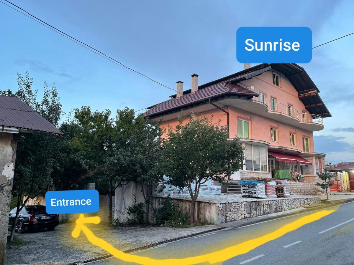 Sunrise Lindita Puke Exterior photo